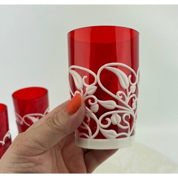 Vintage 70s tumblers, KH Hong Kong red plastic tumblers, filigree sleeves - Picture 2 of 10
